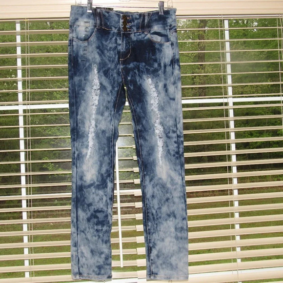 NWT THRILL Distressed Skinny Pants Size XL - Picture 1 of 5